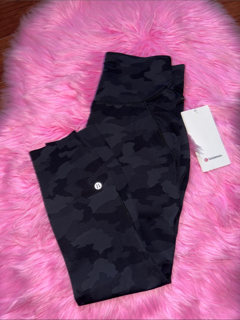 LULULEMON Size 8 base pace tight crop 23” heritage camo deep coal multi NWT